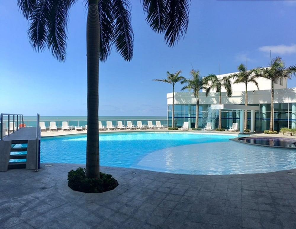 Dhi Palmetto Apartahotel